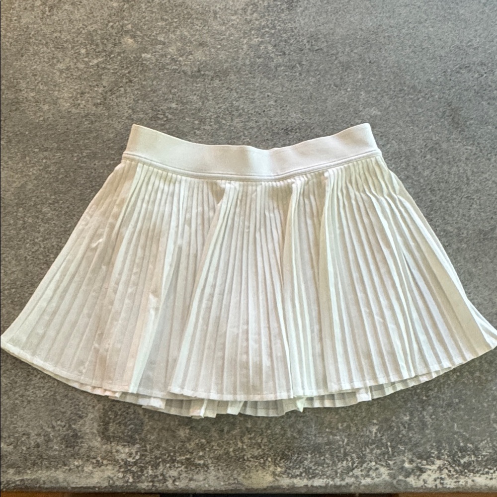 Lululemon pleated white skirt